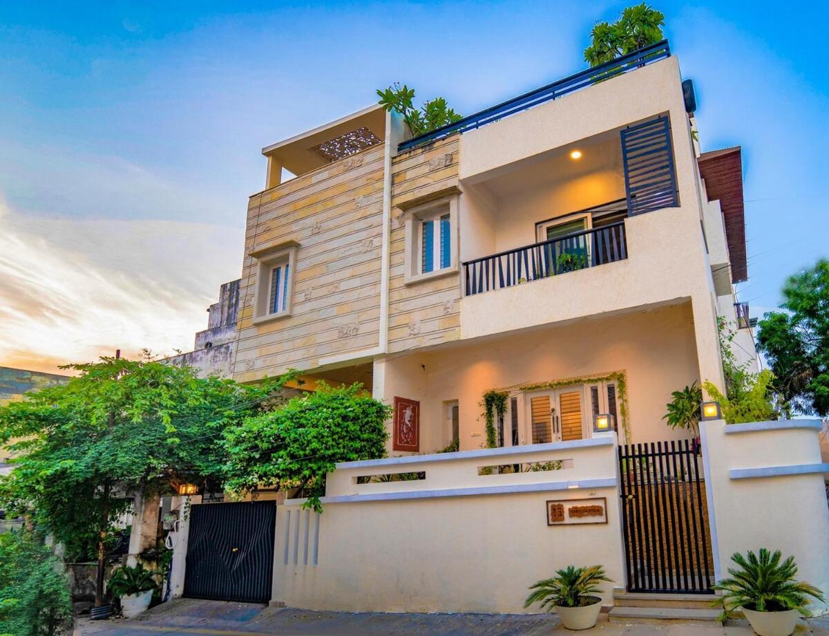 Santosh Villa - The House Of Antiques And Art Udaipur Exterior photo